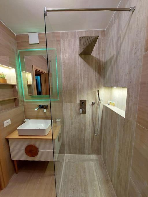 Apartament Frequency 286 Tirane Zewnętrze zdjęcie